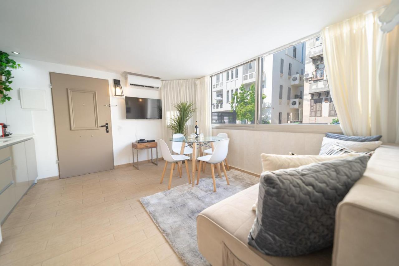 Ocean Executive Apartments - 5 Min From The Beach 텔아비브 외부 사진