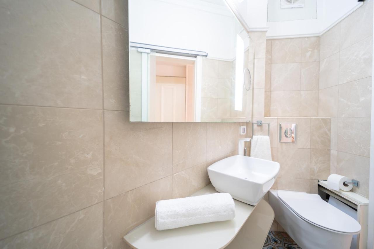 Ocean Executive Apartments - 5 Min From The Beach 텔아비브 외부 사진