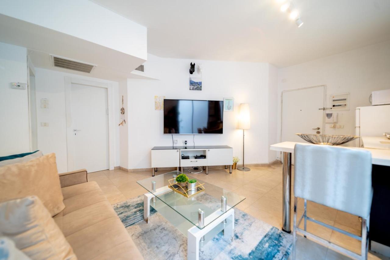 Ocean Executive Apartments - 5 Min From The Beach 텔아비브 외부 사진